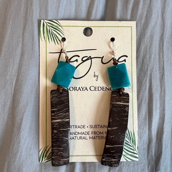 New Ecuadorian Tagua Earrings - Picture 2 of 4